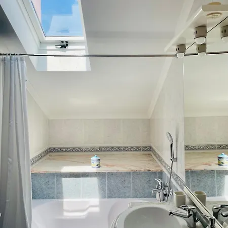 Ocean View - Duplex Center Apartment *